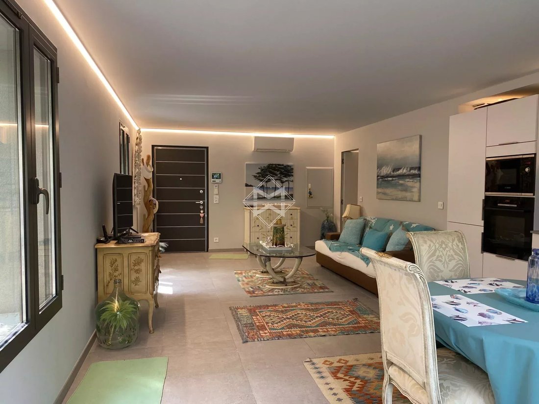Apartment in Zone Est Diffuse, Saint-Tropez, France 2 - 15715493