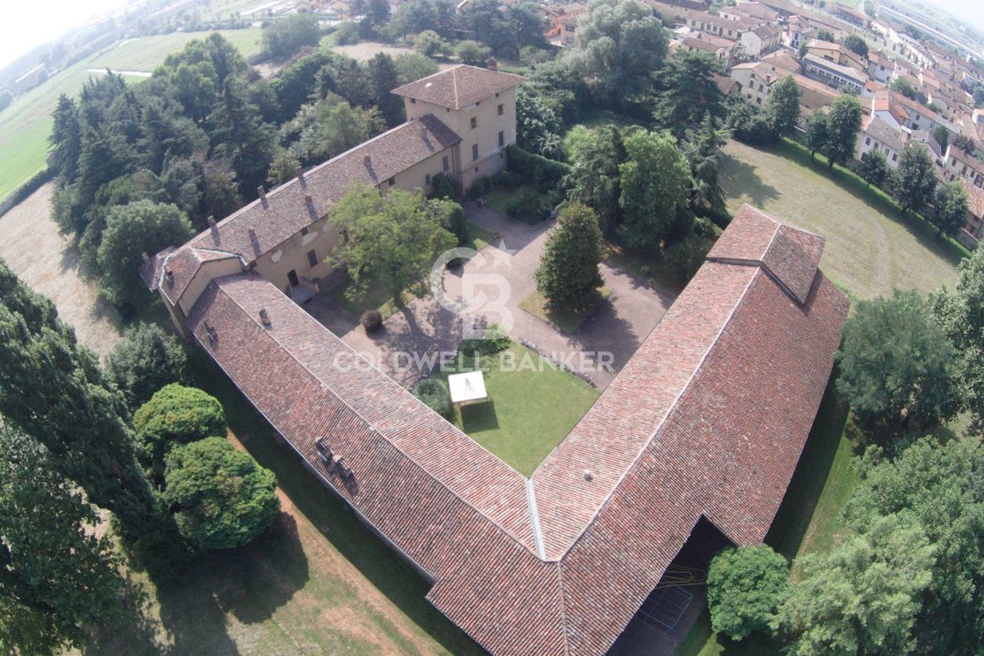 Il Gioiello: A 16th-Century Castle Whispering Nobility Between Milan and Pavia