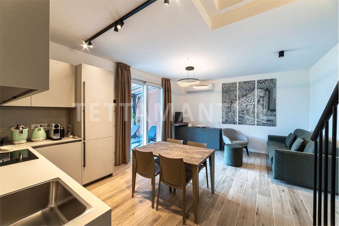 Apartment in Sagnino-Tavernola-Monte Olimpino, Como, Lombardy 4 - 15716430