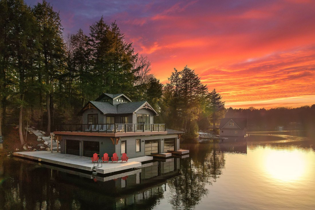 House in Muskoka Lakes, Ontario, Canada 2 - 15715483