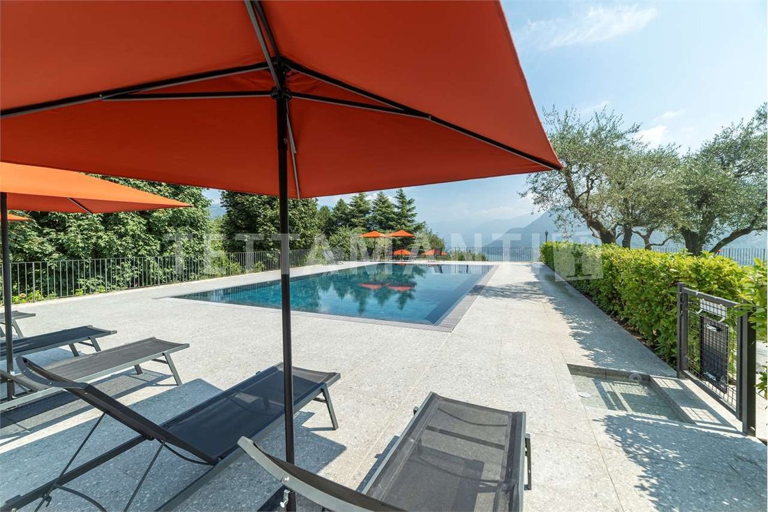 Apartment in Sagnino-Tavernola-Monte Olimpino, Como, Lombardy 2 - 15716430