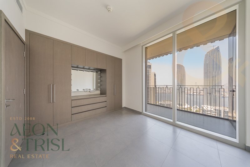 Apartment in Naif, Dubai, United Arab Emirates 4 - 15642399