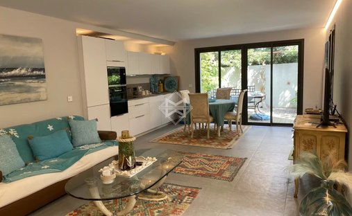 Appartement à Zone Est Diffuse, Saint-Tropez, France 1