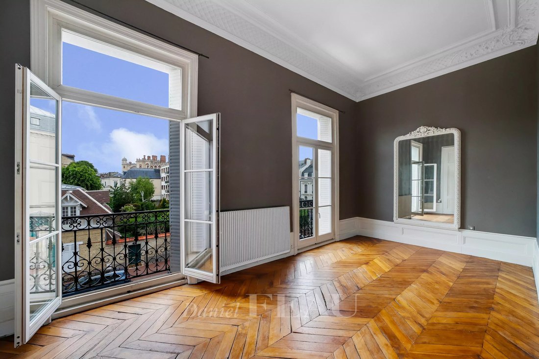 Apartment in Saint-Germain-en-Laye, Ile-de-France, France 3 - 15721828