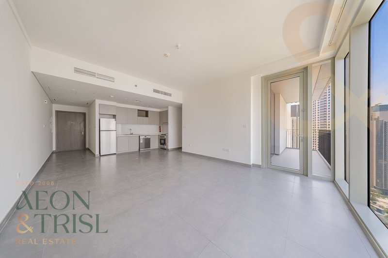 Apartment in Naif, Dubai, United Arab Emirates 2 - 15642399