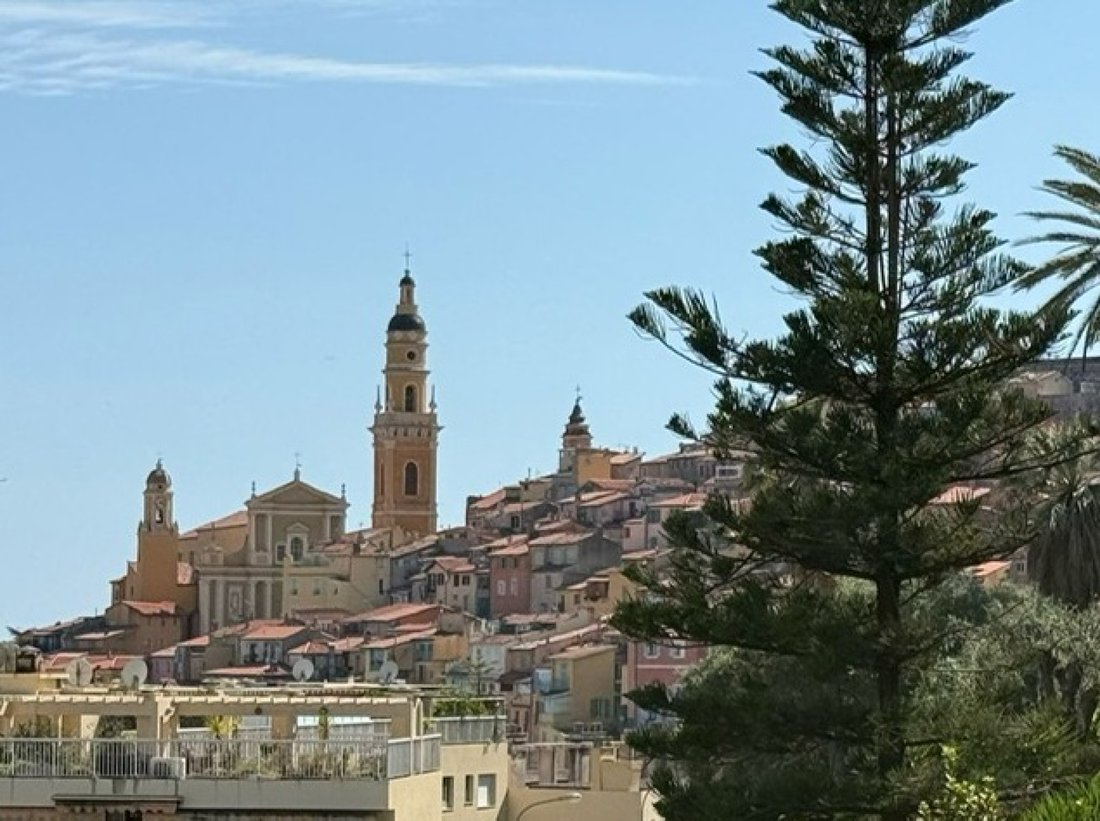 Villa in Menton, Provence-Alpes-Côte d'Azur, France 2 - 15723397