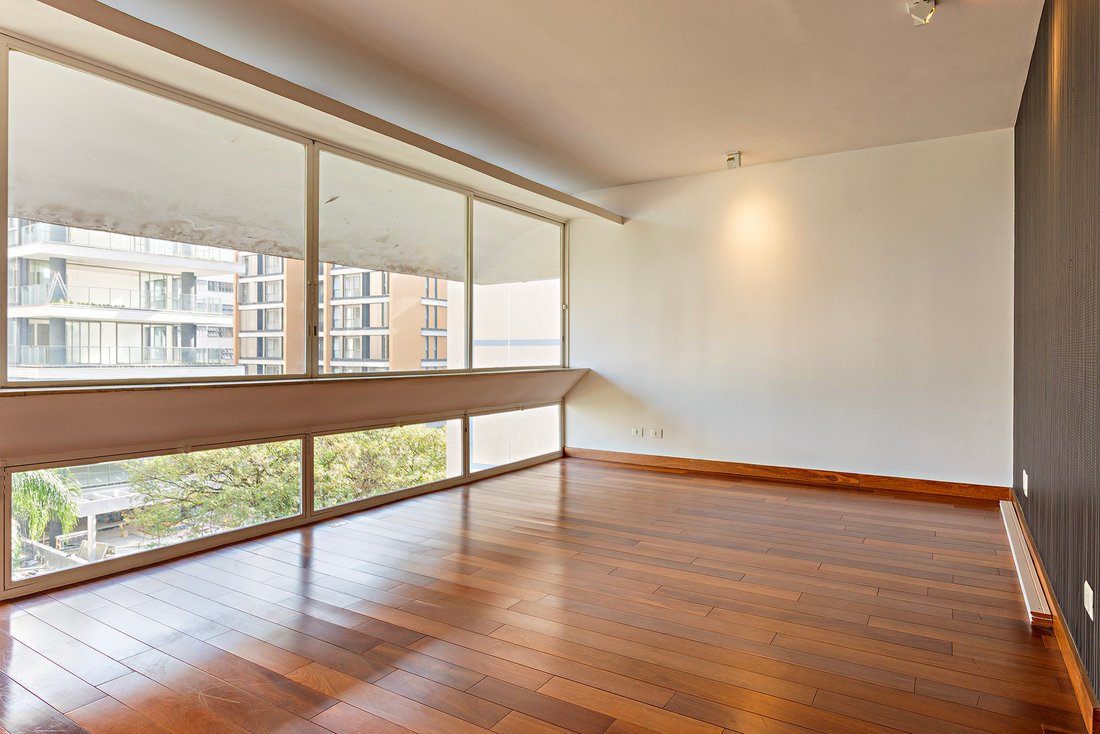 Apartment in São Paulo, State of São Paulo, Brazil 2 - 15678744