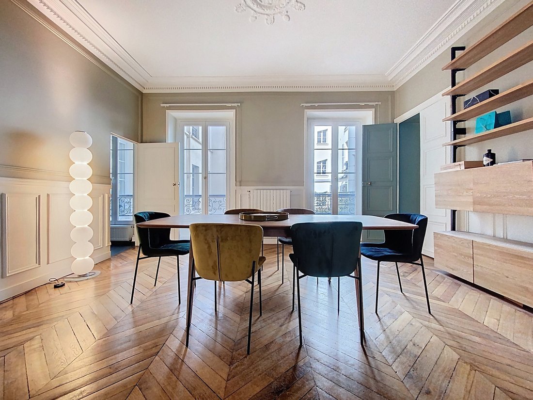 Apartment in Cambronne-Garibaldi, Paris 15e Arrondissement, Paris 5 - 15722633