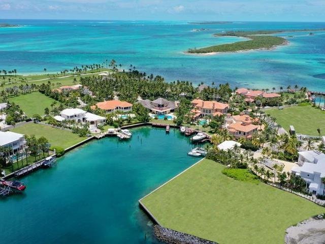House in Paradise Island, Bahamas 4 - 15715341