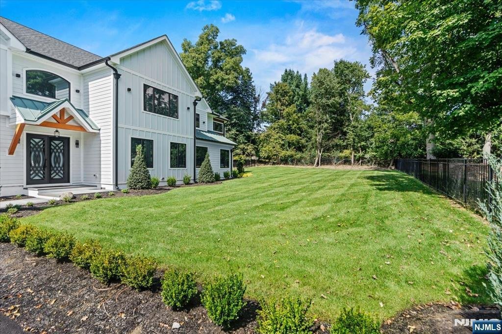 House in Saddle River, New Jersey, United States 2 - 15716187