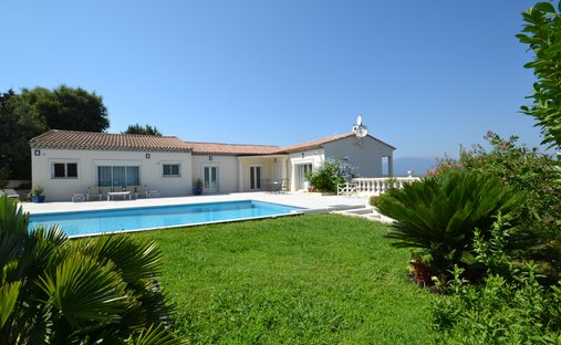 House in Centre, Vallauris, France 1