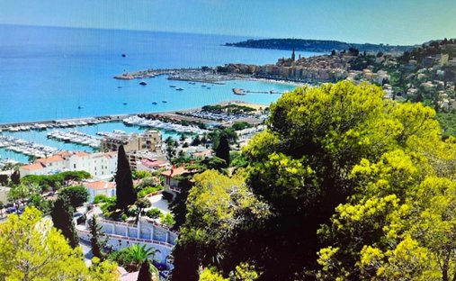 Land in Menton, Provence-Alpes-Côte d'Azur, France 1