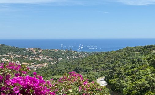Villa in Sud, Cavalaire-sur-Mer, France 1