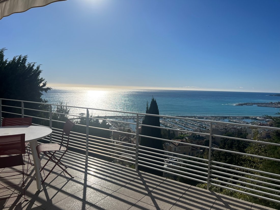 Villa in Menton, Provence-Alpes-Côte d'Azur, France 3 - 15723289