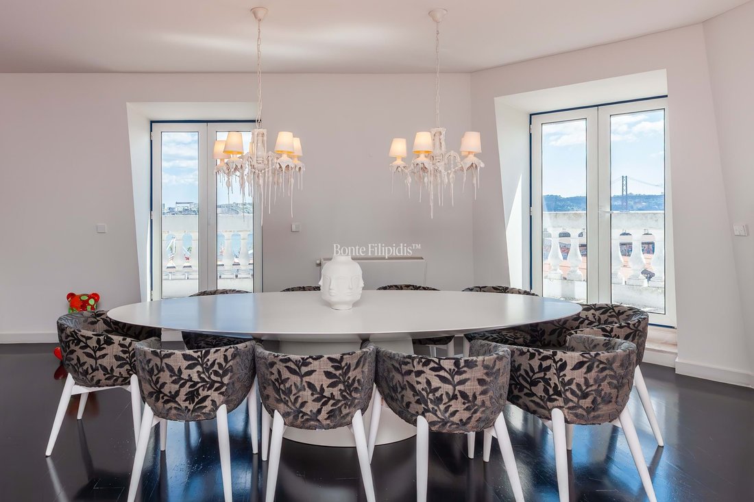 Penthouse in Estrela, Lisbon, Portugal 1 - 15714990