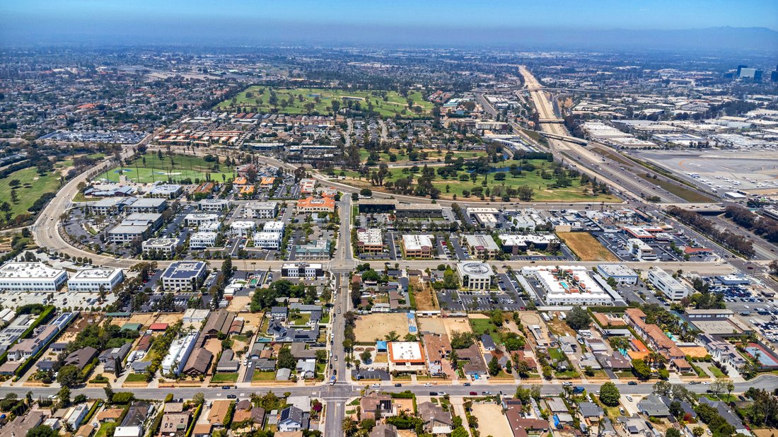 Land in Newport Beach, California, United States 2 - 15716415