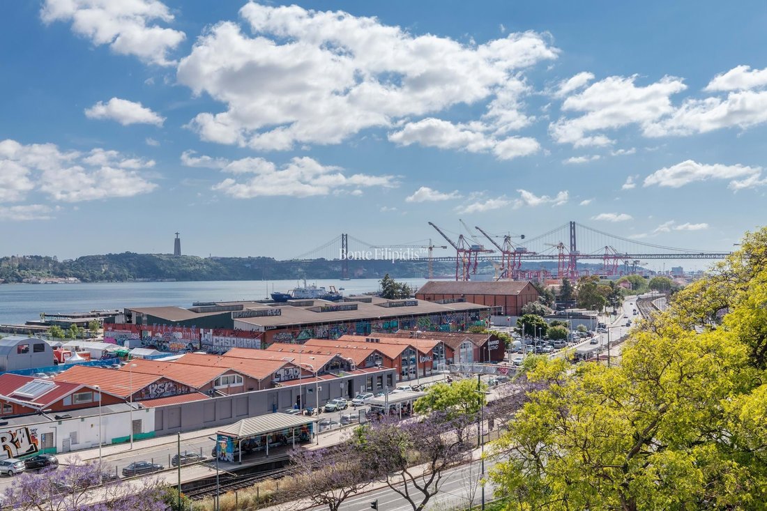 Penthouse in Estrela, Lisbon, Portugal 2 - 15714990