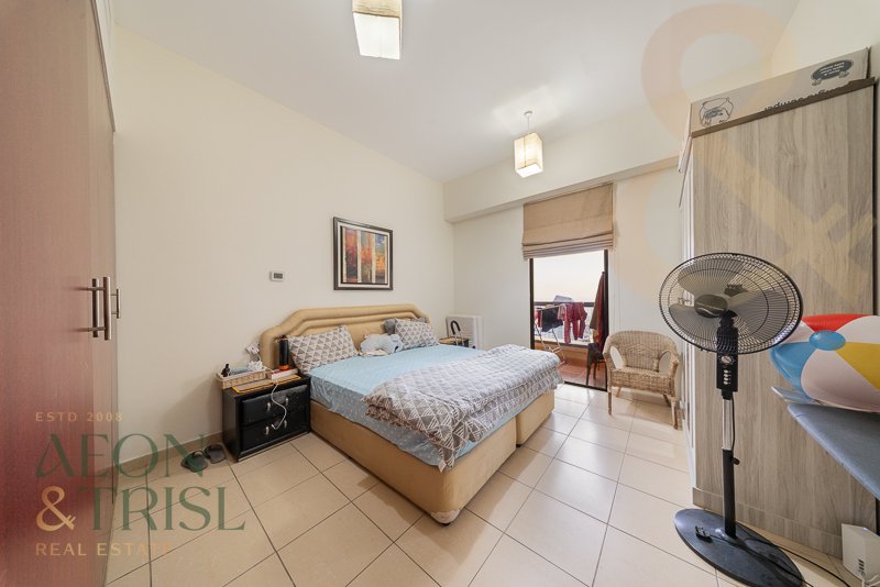 Apartment in Naif, Dubai, United Arab Emirates 5 - 15715277
