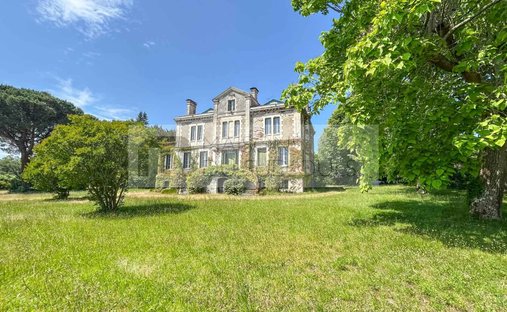 House in Onesse-Laharie, Nouvelle-Aquitaine, France 1
