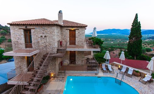 Villa in Community of Xiropigado, Peloponnese, Western Greece and the Ionian, Greece 1