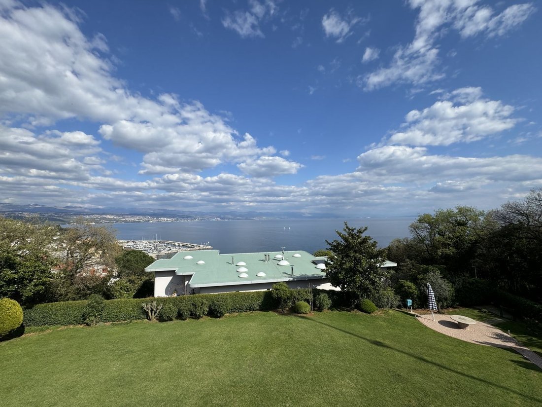 Villa in Grad Opatija, Primorje-Gorski Kotar County, Croatia 3 - 15690736
