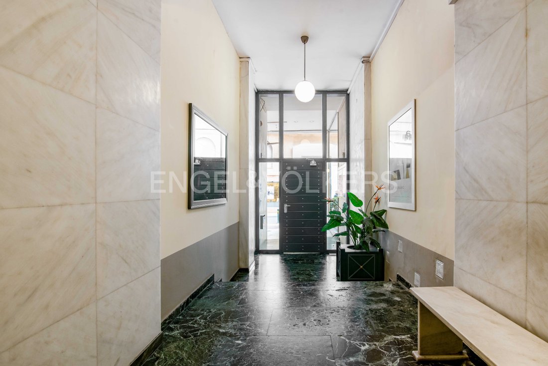 Apartment in Sunoikia Kolonakiou, 1st District of Athens, Athens 2 - 15717167