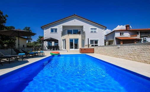 Villa in Valentici, Istria County, Croatia 1
