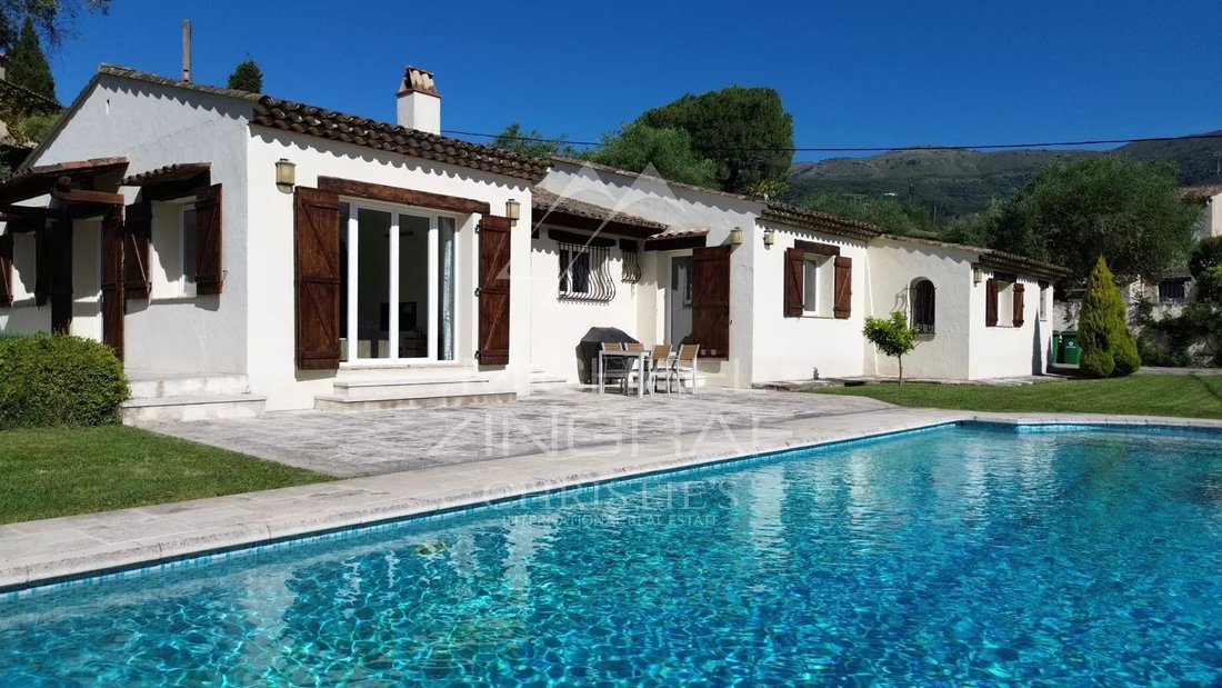 Villa in Tourrettes-sur-Loup, Provence-Alpes-Côte d'Azur, France 2 - 15723561