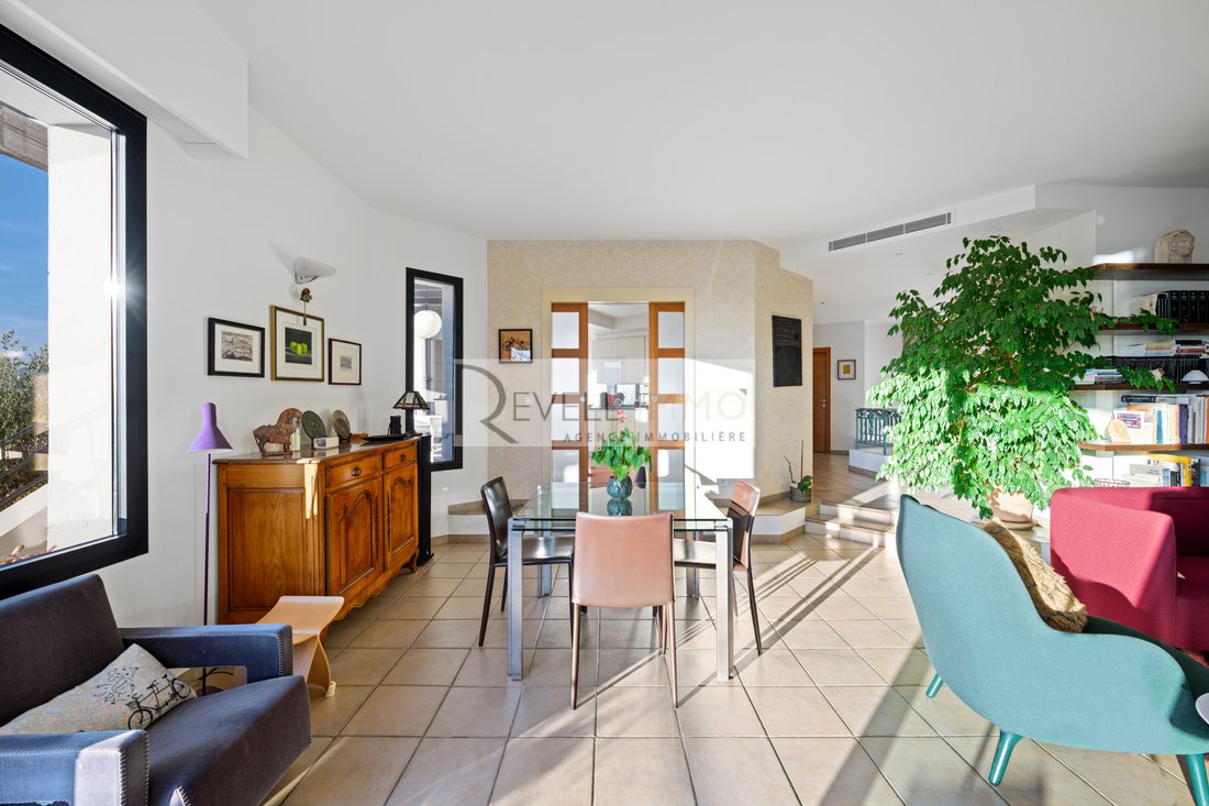 Villa in Castagniers, Provence-Alpes-Côte d'Azur, France 3 - 15723409