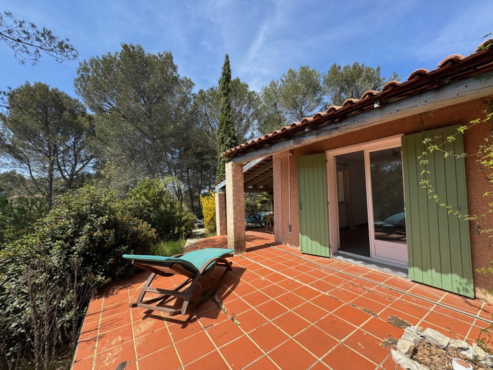 House in Châteauneuf-le-Rouge, Provence-Alpes-Côte d'Azur, France 1 - 15723208