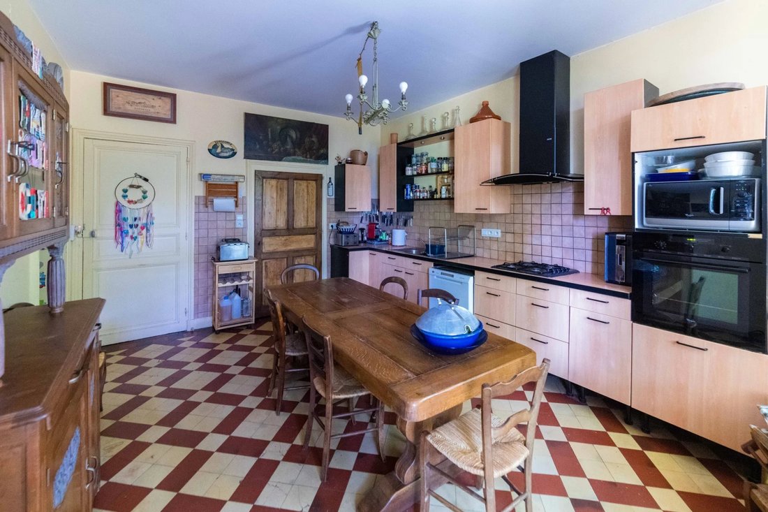 Estate in La Guiche, Bourgogne – Franche-Comté, France 5 - 15722765