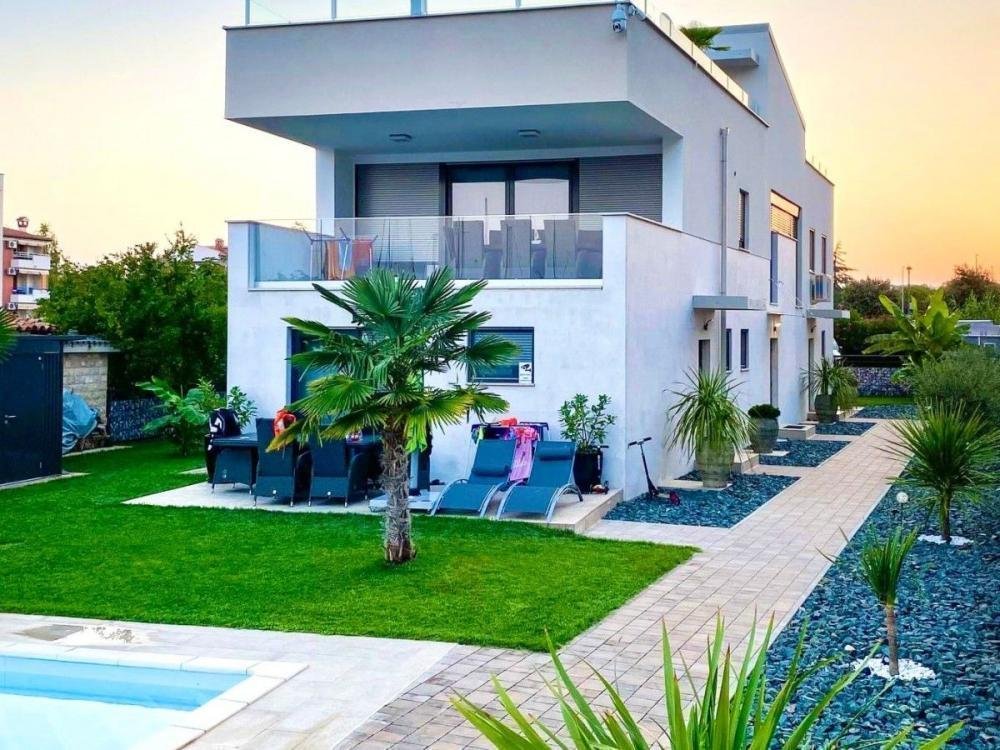 Villa in Novigrad, Istria County, Croatia 1 - 15720563