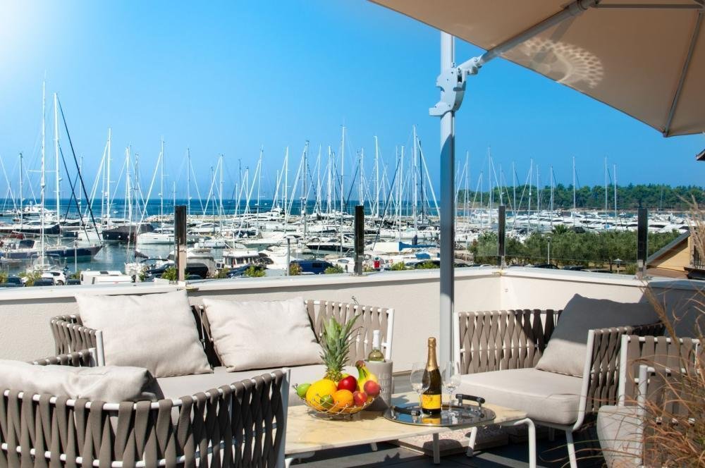 Villa in Novigrad, Istria County, Croatia 3 - 15720563