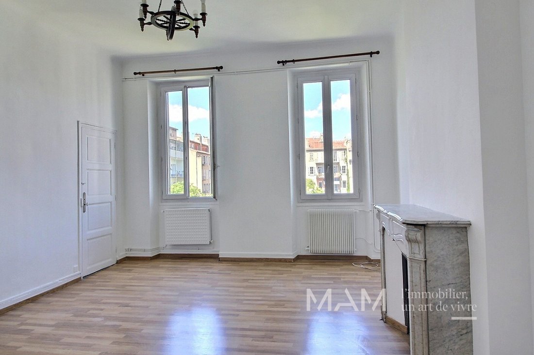 Apartment in Castellane, 6e Arrondissement, Marseille 4 - 15723378
