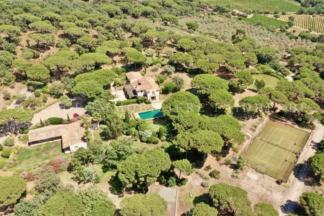 House in Ramatuelle, Provence-Alpes-Côte d'Azur, France 1 - 15715276