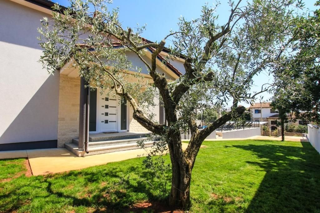 Villa in Valentici, Istria County, Croatia 3 - 15689417