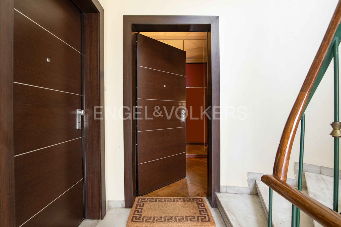 Apartment in Sunoikia Kolonakiou, 1st District of Athens, Athens 4 - 15717167