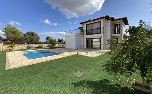 House in Souni-Zanakia, Limassol, Cyprus 1