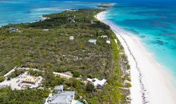 Land in Dunmore Town, Harbour Island, Bahamas 2