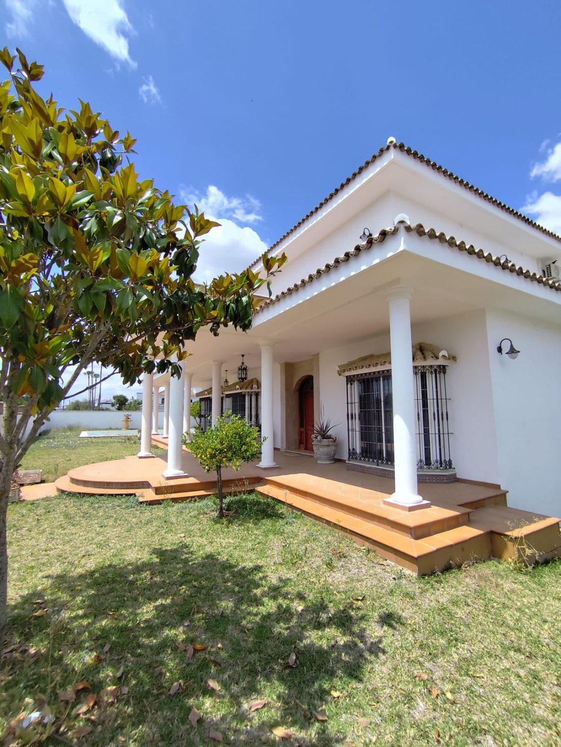 Chalet in Arcos de la Frontera, Andalusia, Spain 1 - 12819091
