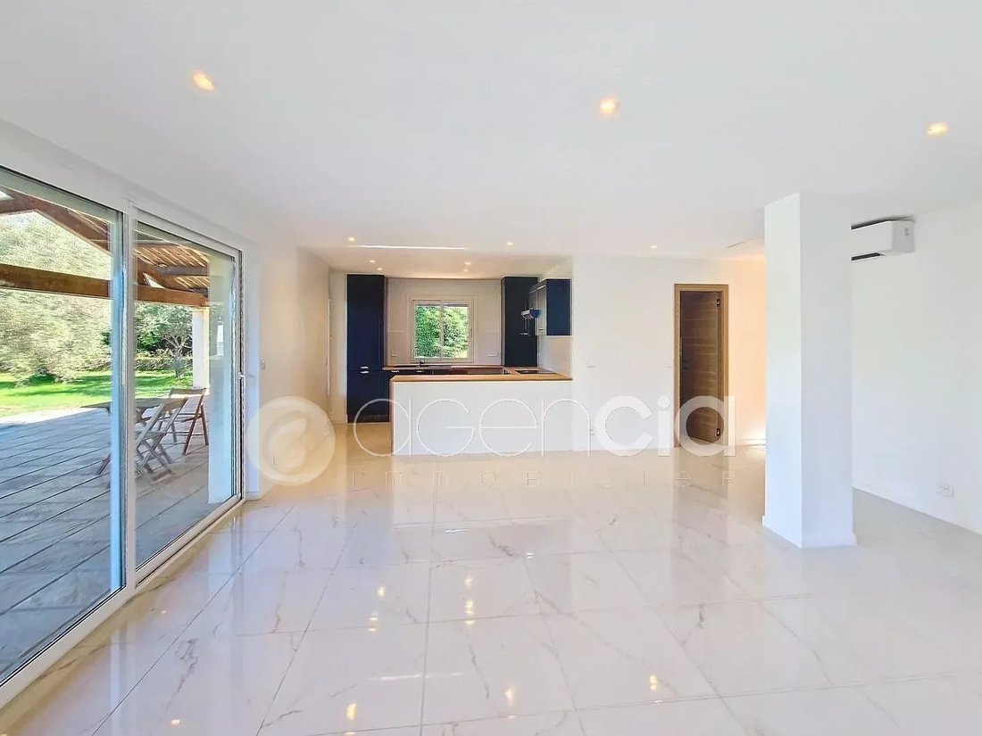 Villa in Valbonne, Provence-Alpes-Côte d'Azur, France 4 - 15726061