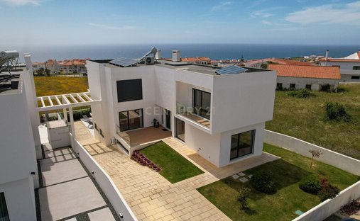 Villa in Santo Isidoro, Portugal 1