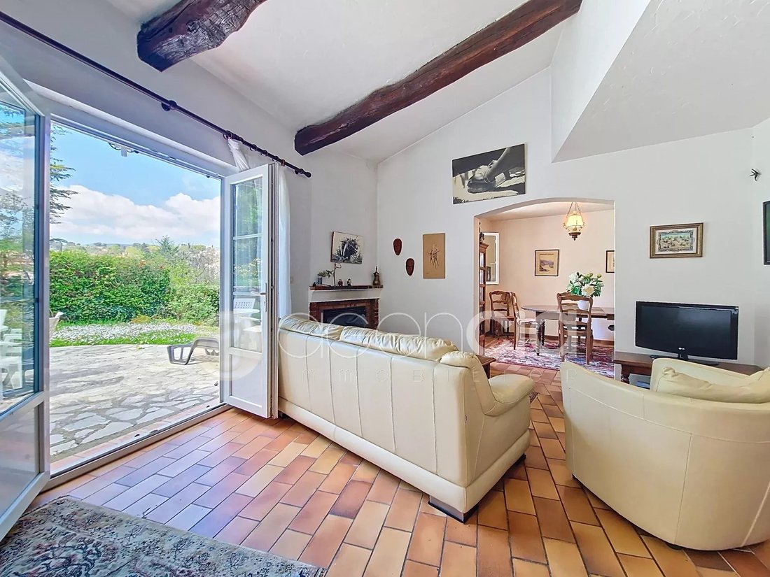 House in Le Rouret, Provence-Alpes-Côte d'Azur, France 3 - 15726059