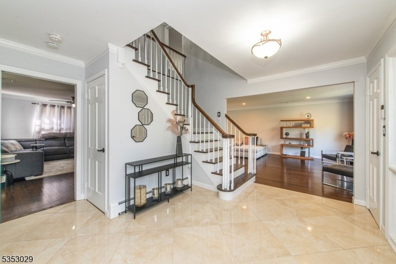 House in Franklin Lakes, New Jersey, United States 2 - 15727125