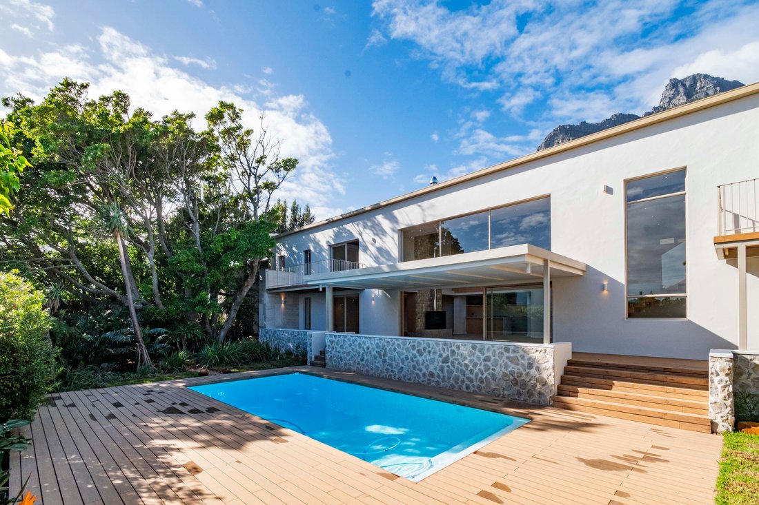 Country House in Camps Bay, Cape Town, South Africa 3 - 15724109