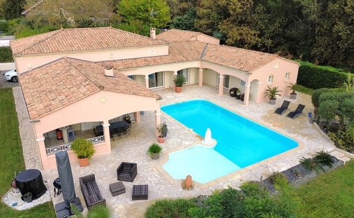Villa in Martignas-sur-Jalle, Nouvelle-Aquitaine, France 1