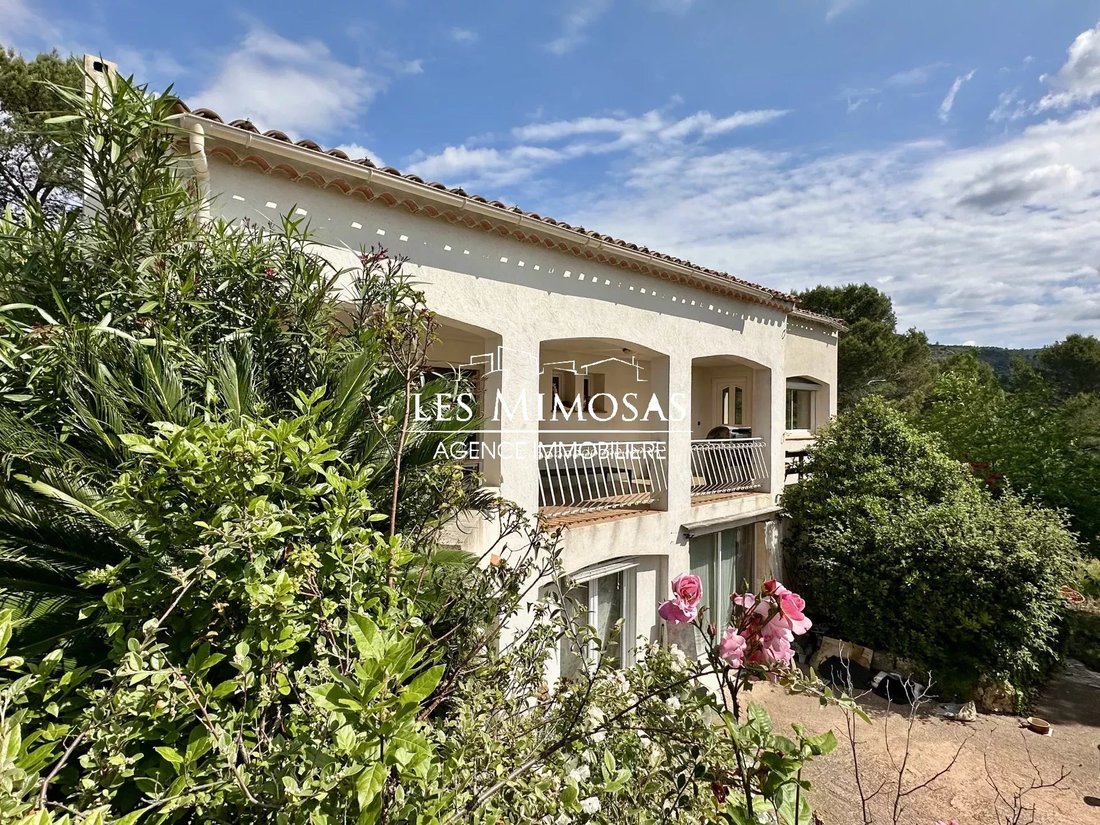 Villa in La Bouverie, Roquebrune-sur-Argens, France 2 - 15725221