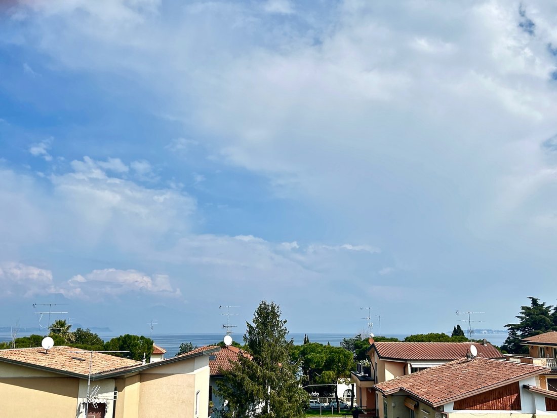 Penthouse in Historic Center, Desenzano del Garda, Lombardy 2 - 15727453