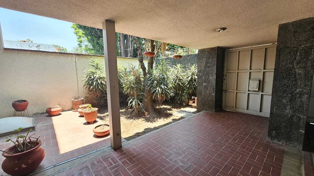 House in Santa Catarina Yecahuitzotl, Mexico City, Mexico 2 - 15725267