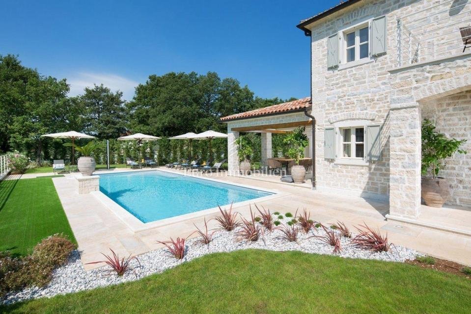 House in Sveti Lovrec Pazenaticki, Istria County, Croatia 2 - 13773310